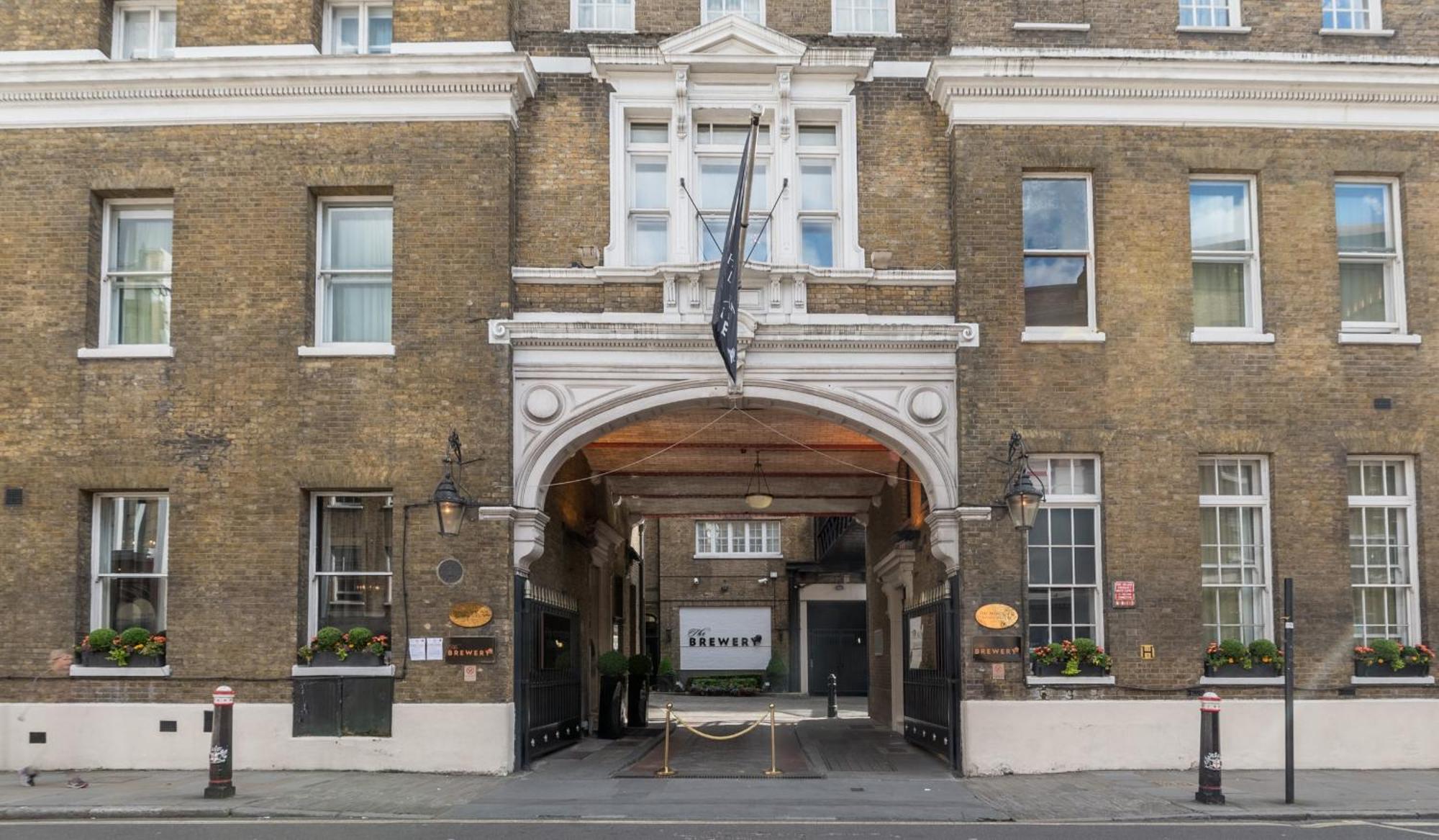 Montcalm Brewery, London City מראה חיצוני תמונה The entrance to the hotel